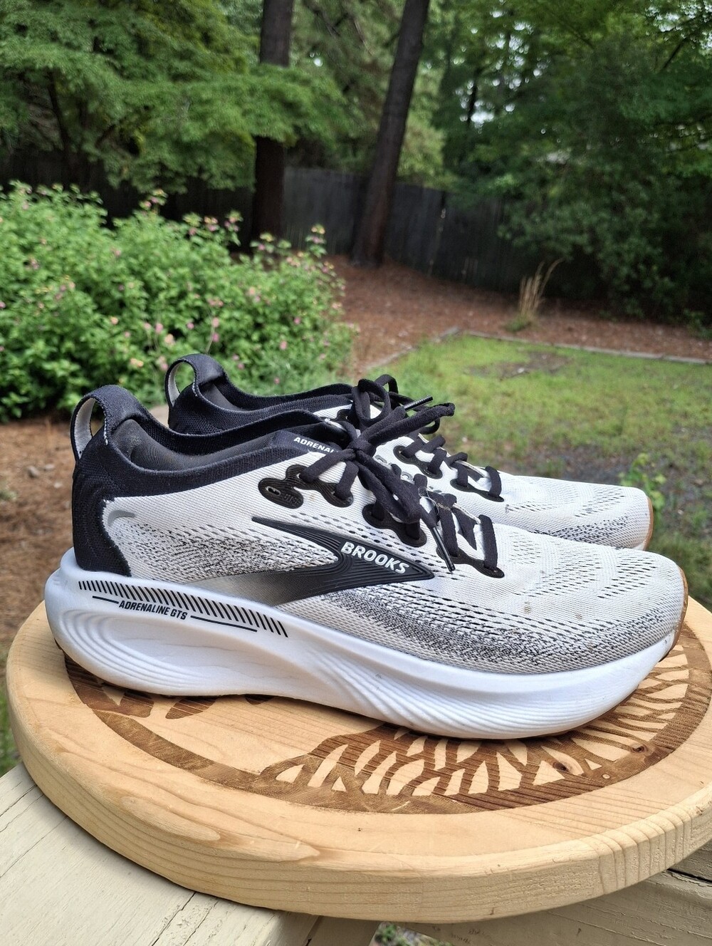 Brooks Adrenaline GTS 25 Black/White Women's Running Shoes Sz 10 **READ** - Picture 10 of 11